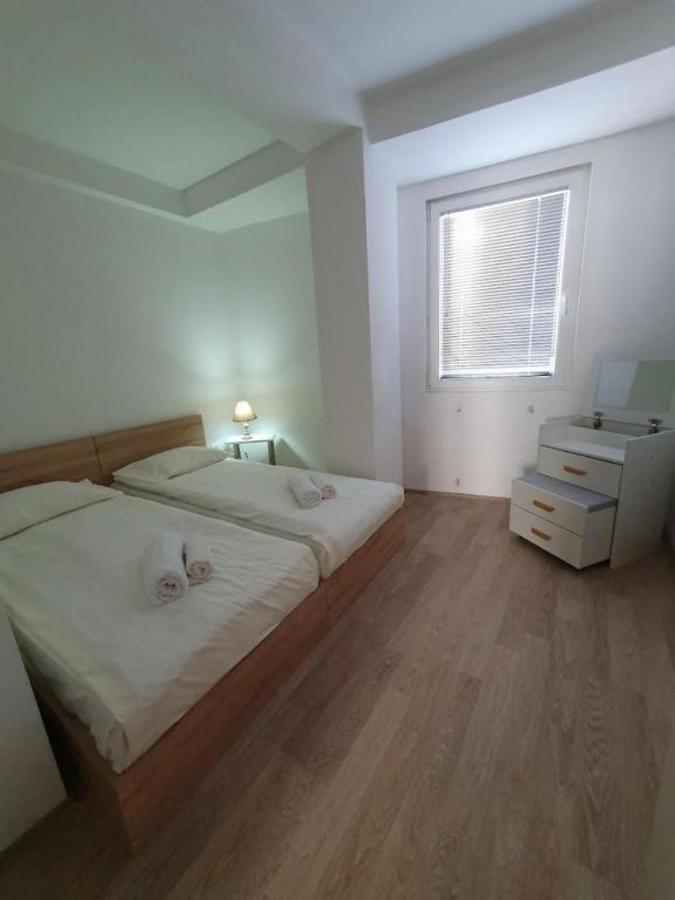 Central Modern Flat M&M Apartments Skopje Exterior photo