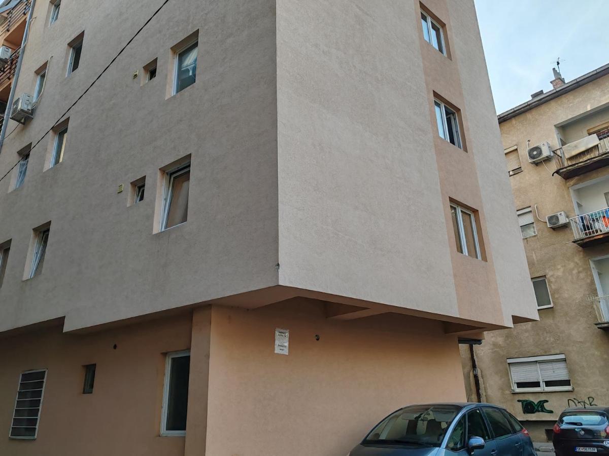 Central Modern Flat M&M Apartments Skopje Exterior photo